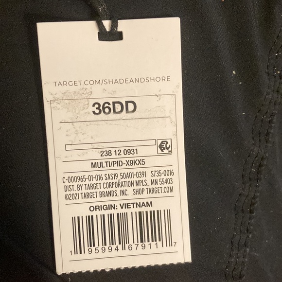 NWT Swimsuit top, sz. 36DD - Picture 2 of 2